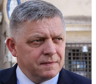 Члени уряду Фіцо розкритикували журналіста, на якого було скоєно напад