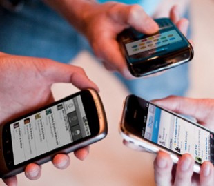 "Отрезать совсем": кому боевики запретили использовать Vodafone