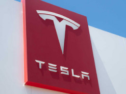 Tesla нашла способ повысить безопасность пассажиров: как это будет работать