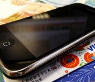 Телефонні шахраї вимагають гроші у довірливих волинян