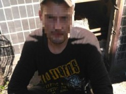 Застукали на горячем: полиция охраны Кривого Рога задержала вора кабеля