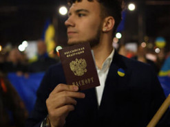 Німеччина та Франція проти повної заборони на видавання віз росіянам – ЗМІ