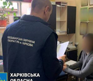 Вкрала продукти для мешканців розбомбленого дому: У Харкові викрили "волонтерку” на шахрайстві