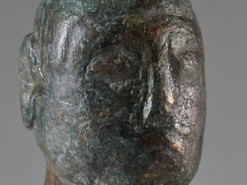 В Британии археологи нашли фигурку "Цукерберга из Железного века"