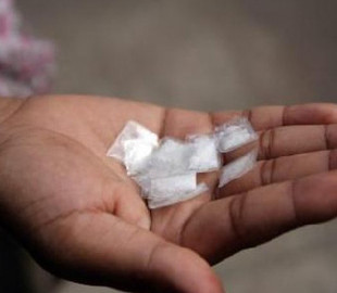 В Харькове военный-контрактник фасовал наркотические "закладки" и находил клиентов в Telegram