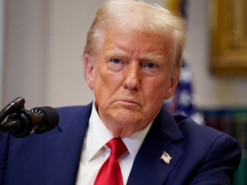Трамп десятки разів купував акції та хвалив компанії з метою можливого заробітку, - CNN