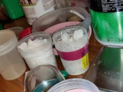 Полицейские разоблачили женщин, которые через интернет продавали наркотики