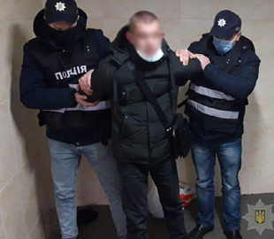 Поліцейські затримали шахрая, що привласнив близько 200 тисяч гривень