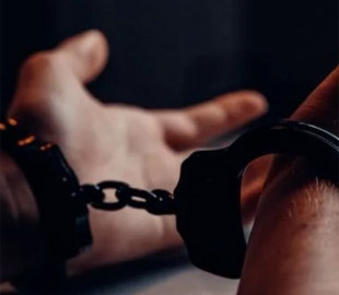 У Барселоні знайшли чоловіка, який розмалював історичні пам’ятки символами Z і V