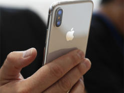 iPhone передают по ночам личные сведения пользователя