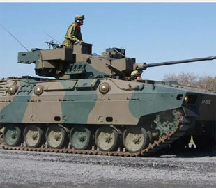 Японські розробники представили наземного бойового робота на базі панцерника Type 89