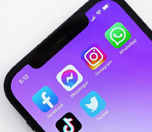 ЄС готує гігантські штрафи для інтернет-компаній, якщо ті не видалятимуть діпфейки