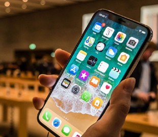 В этом году может выйти только один iPhone с OLED-экраном