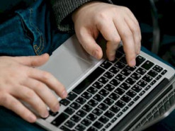 В Польше задержали мужчину, который писал в адрес Дуды оскорбления в Интернете