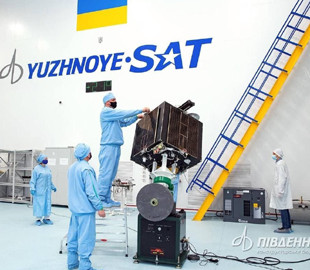 SpaceX Илона Маска доставит в космос украинский спутник: подробности и фото