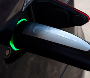 Зарядка електрокара Tesla обійшлася дорожче, ніж заправка бензинового авто