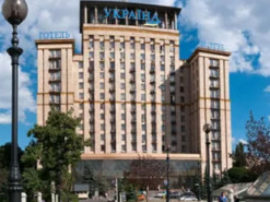 В сети показали, как строили гостиницу "Украина" в Киеве в 1960 году. Архивное фото