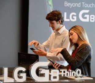Покупатели слабо интересуются новым флагманским смартфоном LG G8 ThinQ