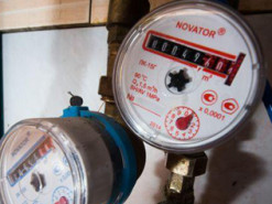 Киянам вказали на важливий нюанс у платіжках за воду: що робити тим, хто виїхав