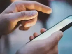 ЄС продовжив безкоштовний роумінг для українців ще на рік