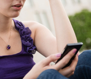 В Україні судитимуть жінку, яка таємно перераховувала гроші подруги на свій рахунок