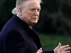 Трамп возмутился публикацией в Twitter своего неудачного фото