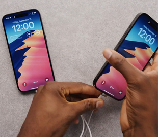 iPhone 15 може заряджати інші iPhone та Android-смартфони, але швидкість заряджання при цьому вкрай низька