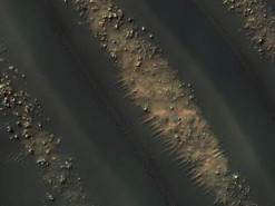 В NASA показали впечатляющее фото со дна марсианского кратера