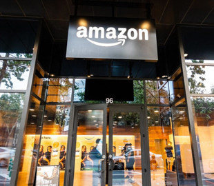 Жительнице США доставили купленное на Amazon кресло вместе с пробиркой крови