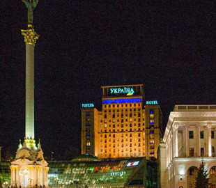 В NASA показали, как изменилось ночное освещение в Киеве из-за войны (ФОТО)