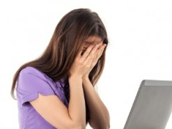 Девушка стала жертвой мошенников при покупке в интернете