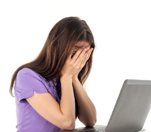 Девушка стала жертвой мошенников при покупке в интернете