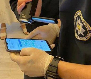 На Прикарпатті викрили шахрая, який “продавав” неіснуючі талони на пальне