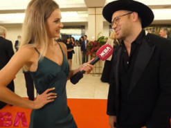 Андре Тан від душі висміяв провальний вигляд російських наречених та їхніх чоловіків (фото)