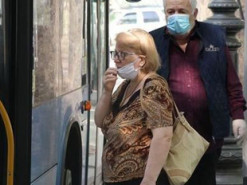 Карантин выходного дня будет напоминать "перемирие" на Донбассе: украинцы постят шутки и мемы