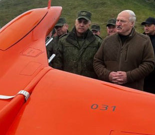 Лукашенку показали білоруські безпілотники