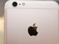 Apple досі розраховується за уповільнення iPhone, але компанія не визнає свою провину