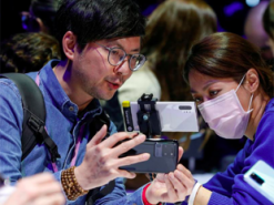 Флагманским смартфонам Samsung грозит дефицит