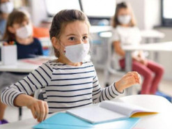 Школы со 100% вакцинированных педагогов должны вернуть учеников за парты – Шкарлет