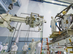 Самый большой космический телескоп установили на ракету Ariane 5