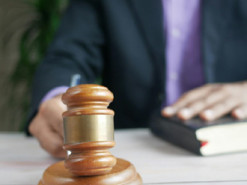 Умовний термін отримала жінка, яка в інтернеті закликала поділити Україну