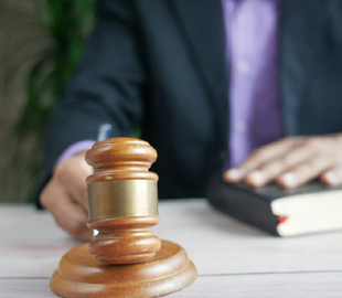 Умовний термін отримала жінка, яка в інтернеті закликала поділити Україну