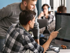 Мінцифра відкрила прийняття заявок на безплатні IT-курси для українців