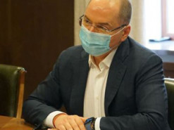 В Украине разрабатывают механизм контроля за контактными лицами по китайскому сценарию