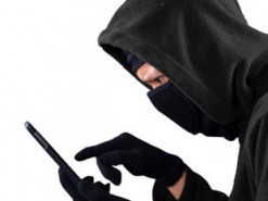 Псевдоработник банка обманул женщину на 6 тысяч гривен