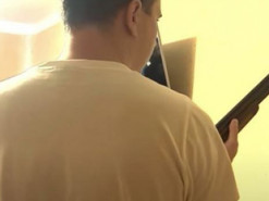 Що не так з відео перестрілки між КДБшниками Білорусі та айтішником Зельцером