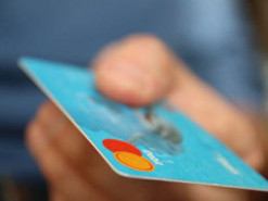 Тысяча за вакцинацию: украинцы потратили уже 638 миллионов гривен