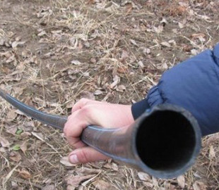 На кордоні з Молдовою виявили підземний спиртопровід