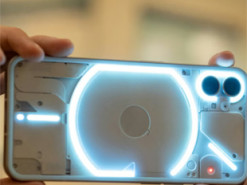 Смартфони без зайвого — 5 найкращих моделей з "чистим" Android