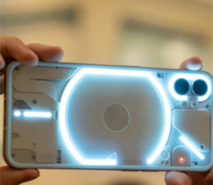 Смартфони без зайвого — 5 найкращих моделей з "чистим" Android